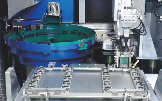 0.5mm - 10mm Range Semiconductor Chip Sorting Machine อัตโนมัติเต็ม